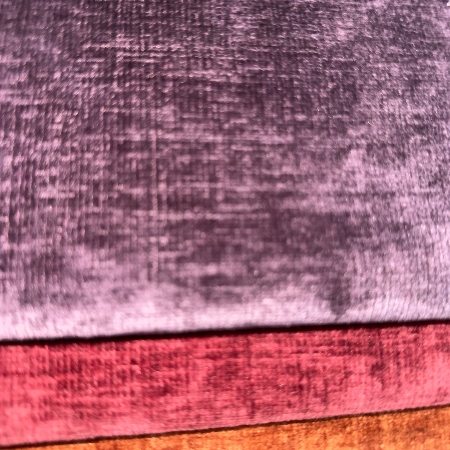 Material plușat cu reflexii, Reflect WR 18, nuanță perlată, mov