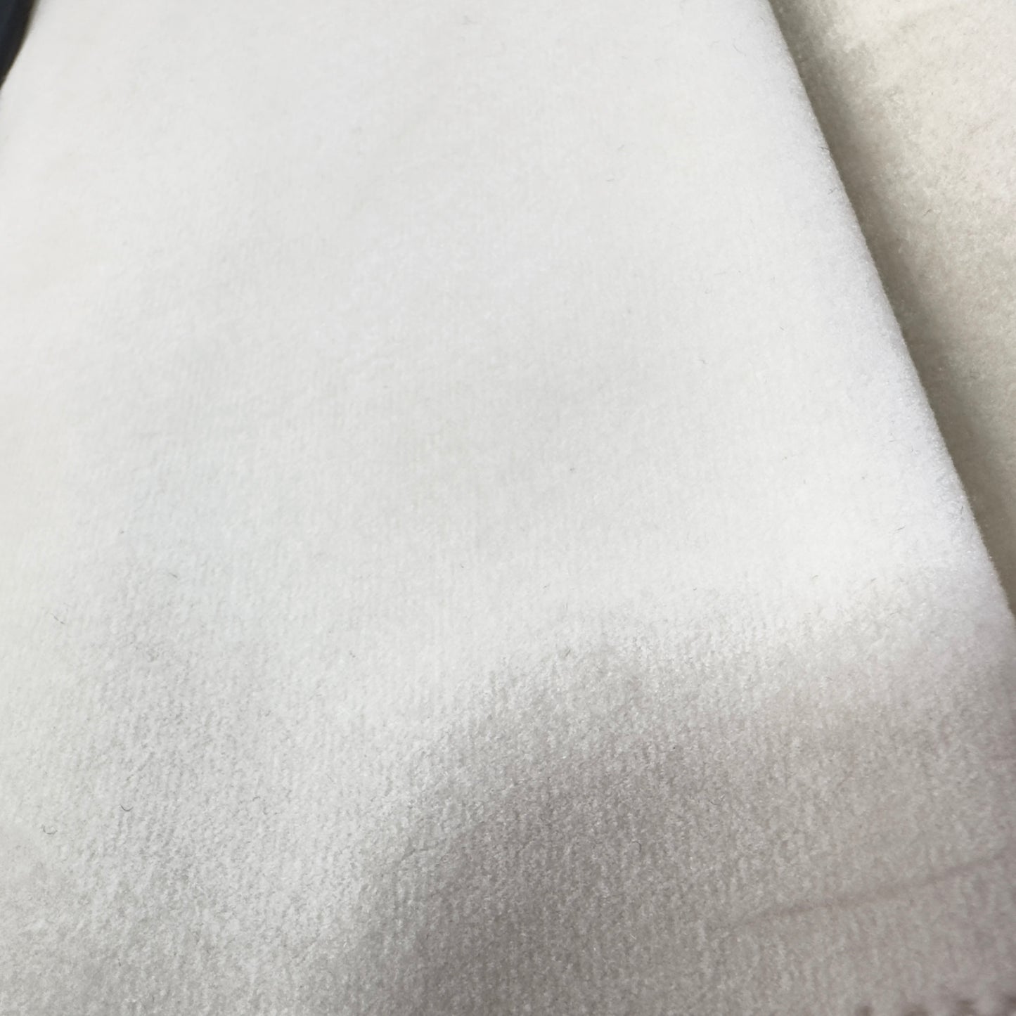 Material plușat ideal pentru tapițerie, COZY 01, alb sidefat