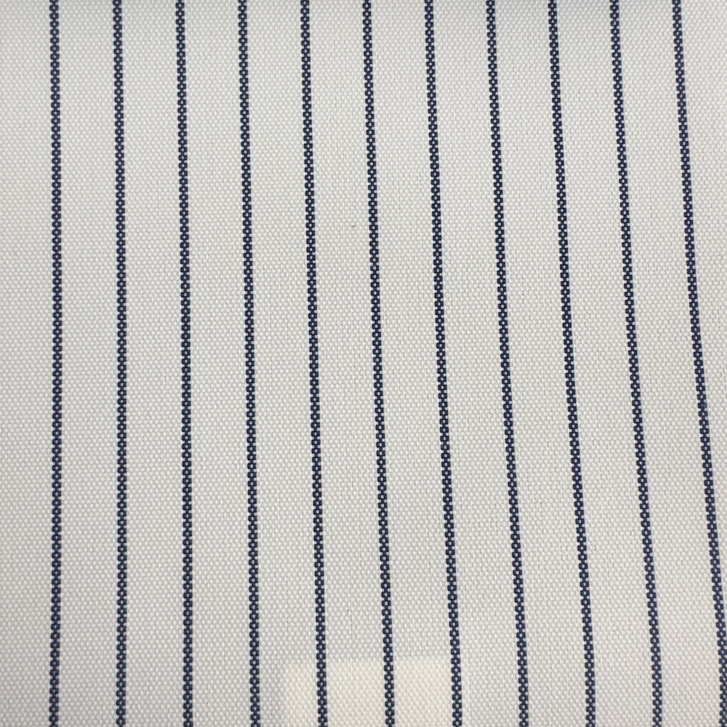 Material pentru exterior, alb cu dungi bleumarin