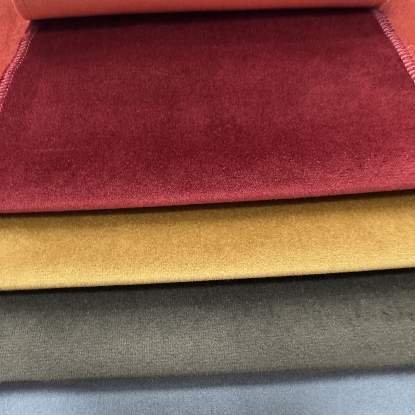 Material plușat ideal pentru tapițerie, COZY 11, vișiniu