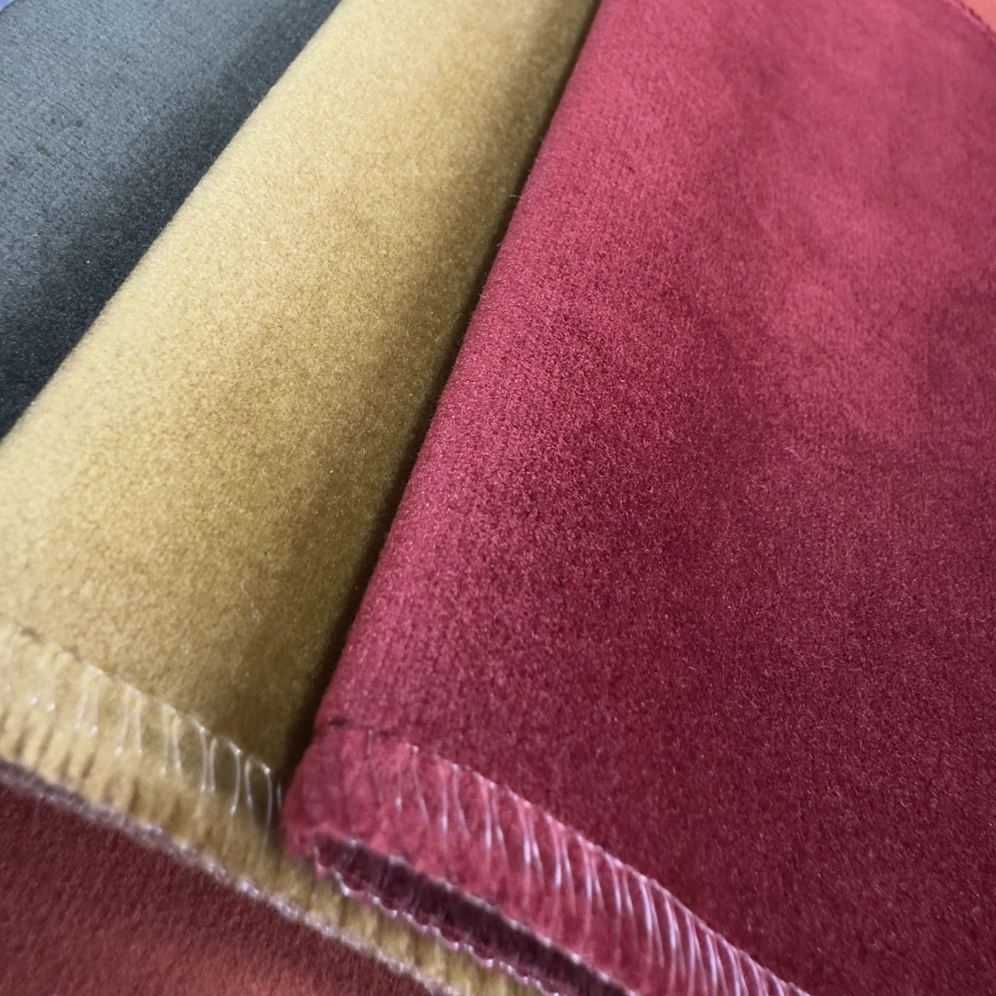 Material plușat ideal pentru tapițerie, COZY 11, vișiniu